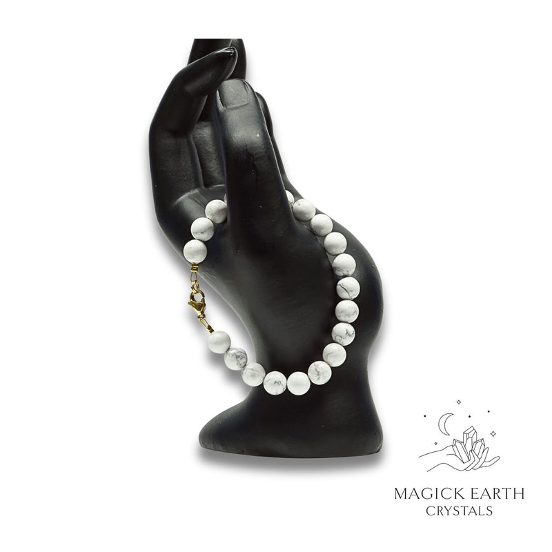 Howlite crystal Bracelet with 8mm round beads, gold clasp for calm communication